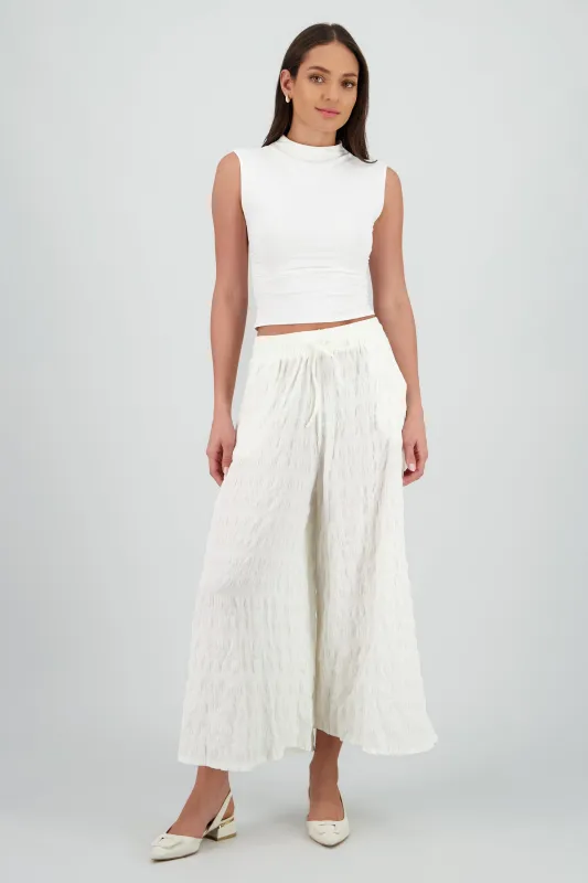 Pantalon textura sold by Shasa