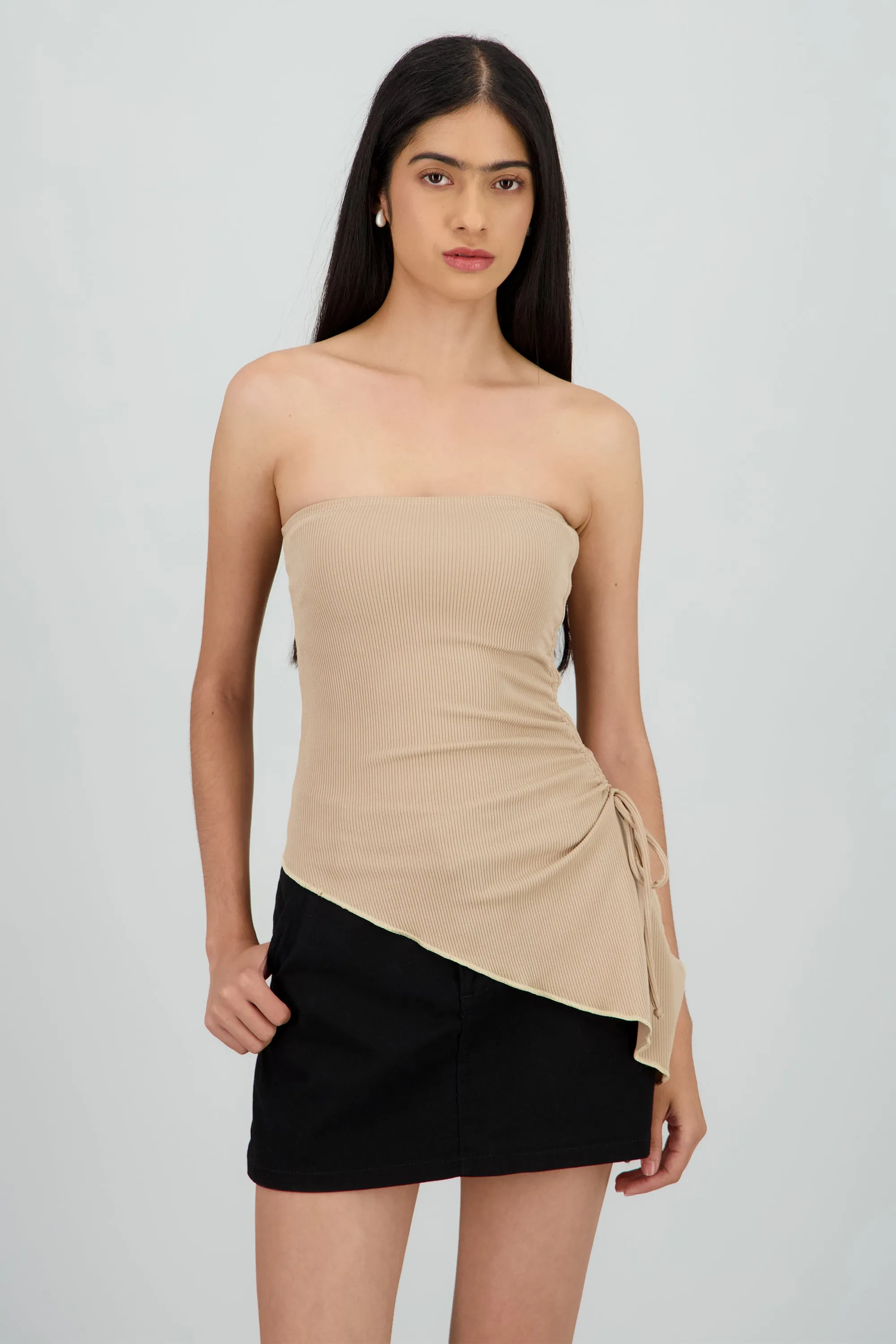 Top asimetrico rib sold by Shasa