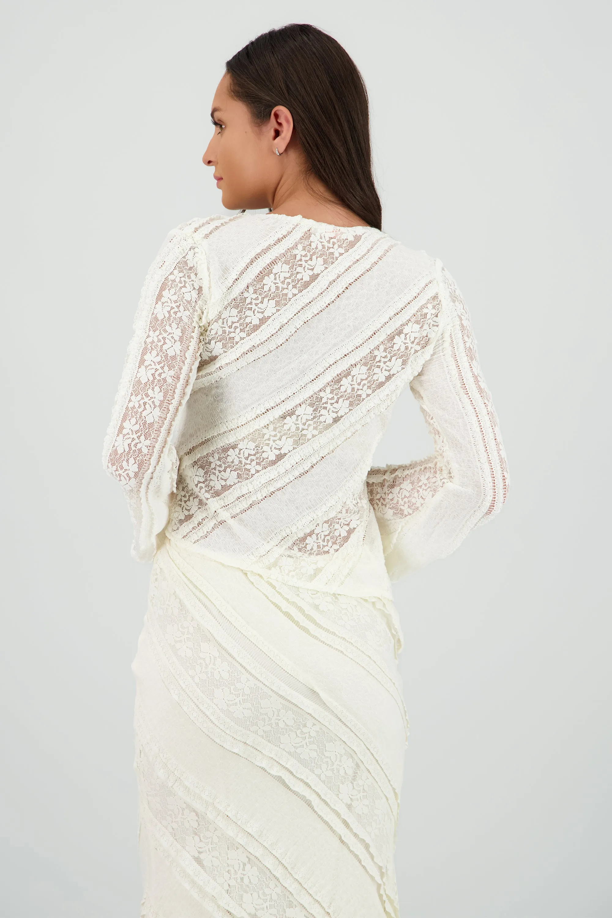 Top encaje manga larga lineas sold by Shasa product image thumbnail 4