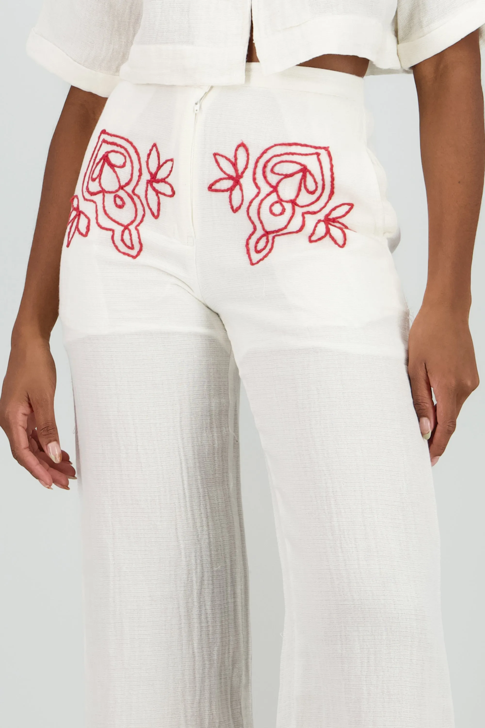 Pantalon detalle bordado sold by Shasa product image thumbnail 5