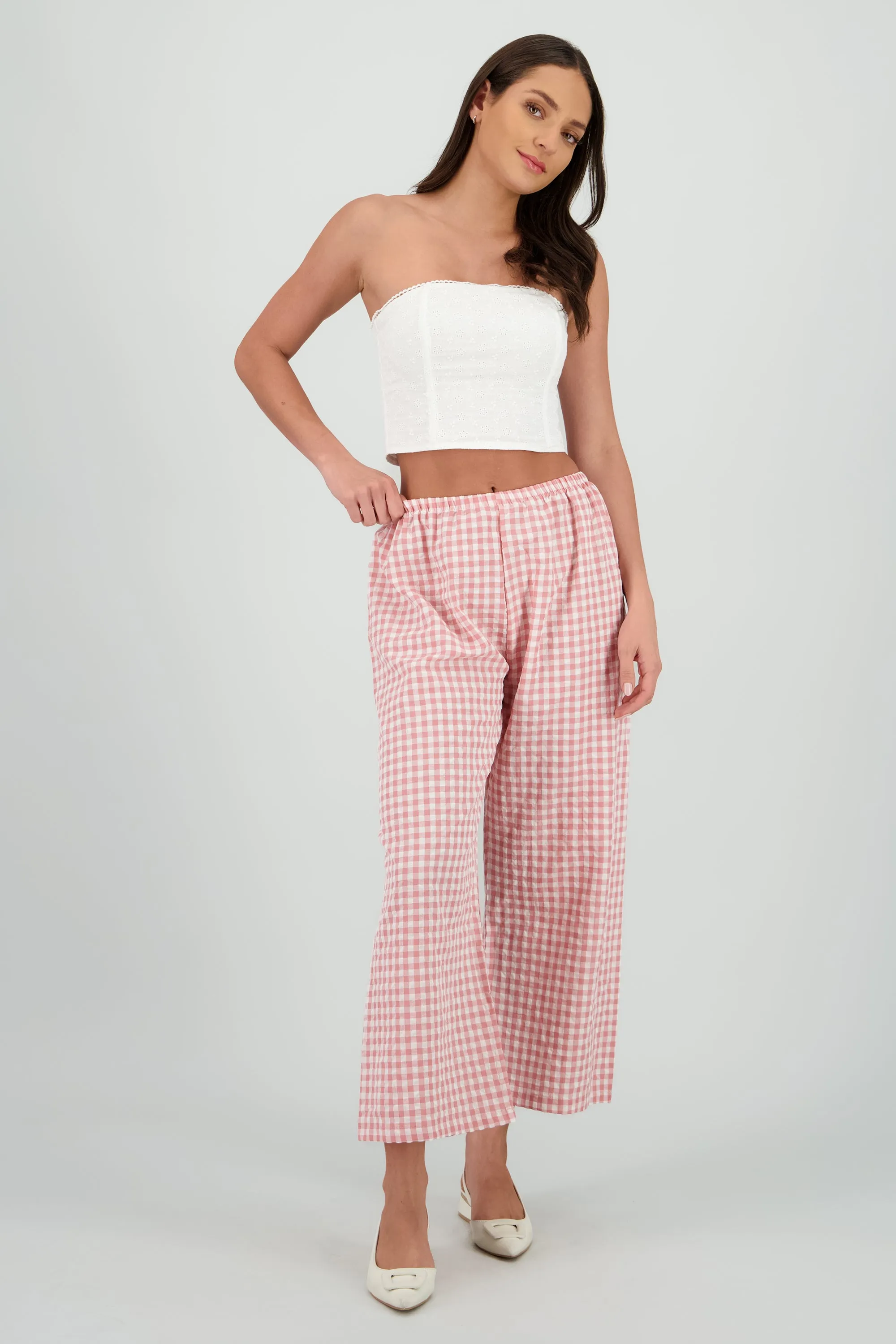 Pantalon cuadros sold by Shasa