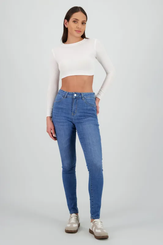 Jeans básicos skinny sold by Shasa