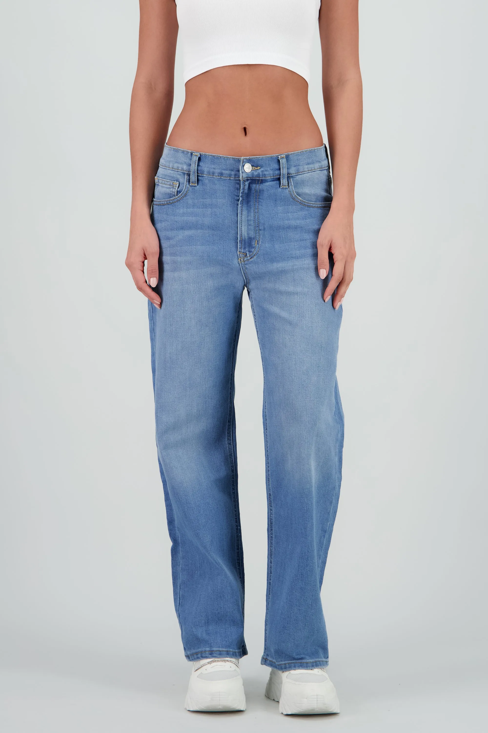 Jeans básicos wide leg sold by Shasa product image thumbnail 2