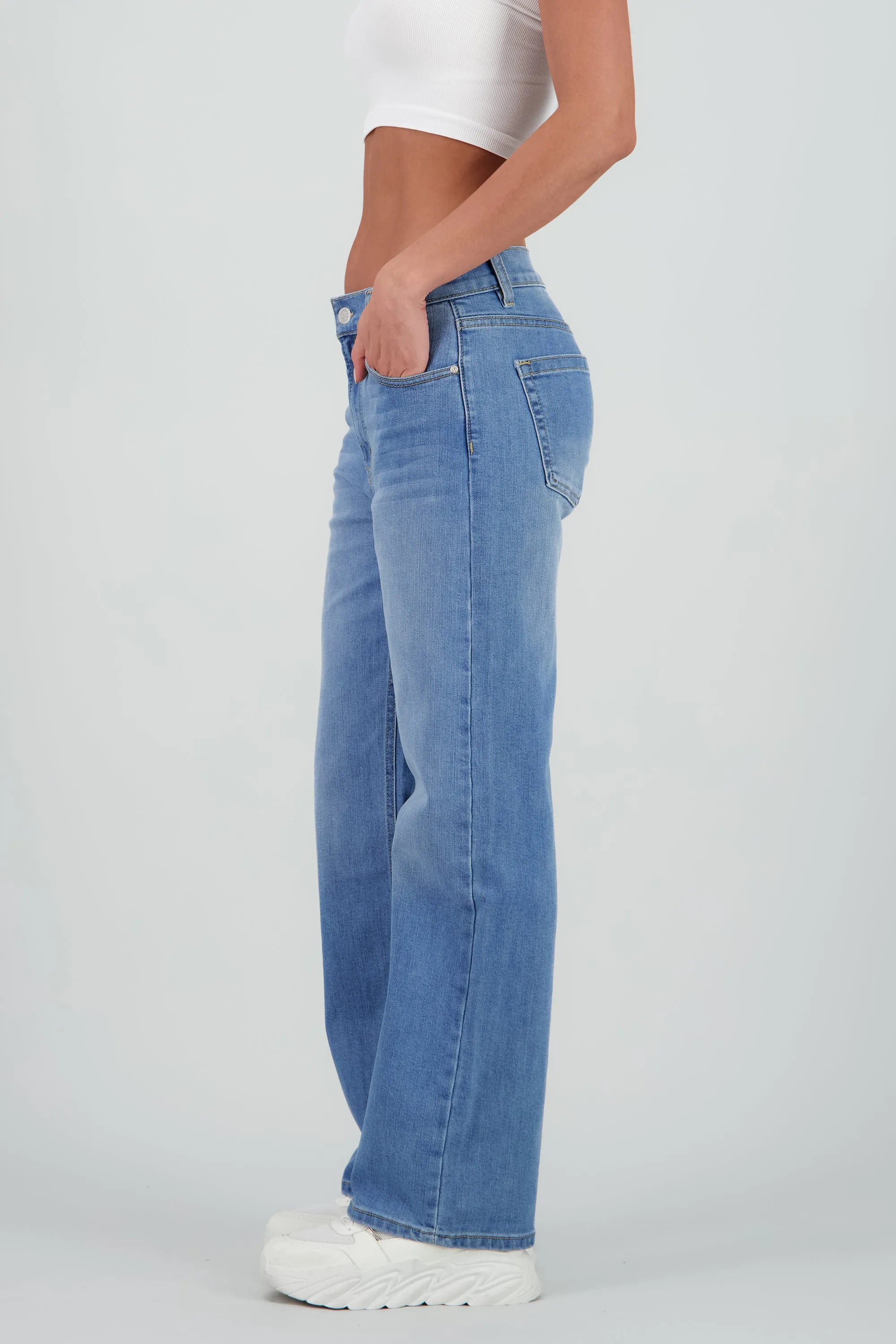 Jeans básicos wide leg sold by Shasa product image thumbnail 3