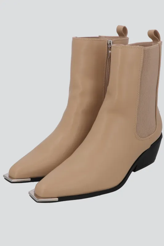 Botin vaquero punta metal sold by Shasa