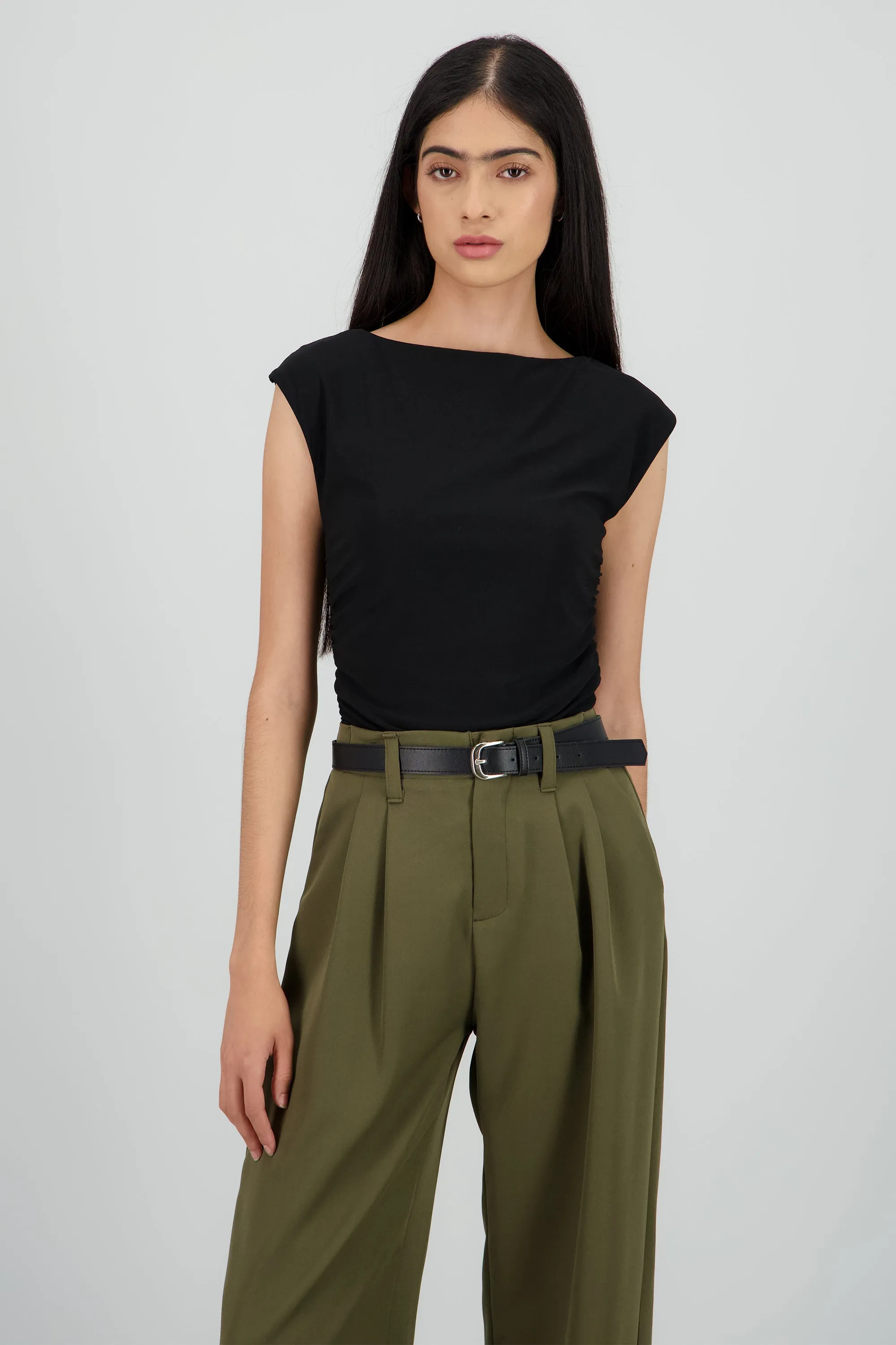 Bodysuit sin manga cuello barco sold by Shasa product image thumbnail 2