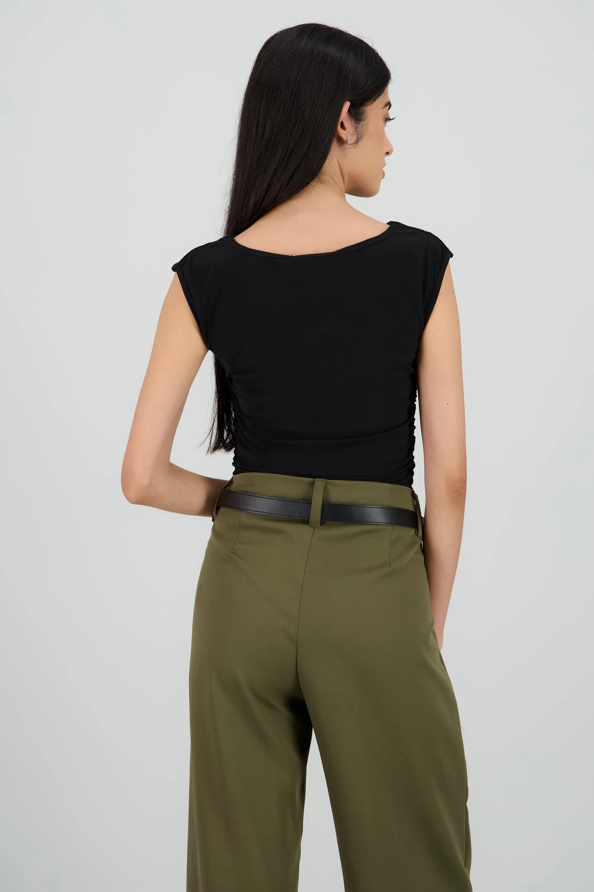 Bodysuit sin manga cuello barco sold by Shasa product image thumbnail 4