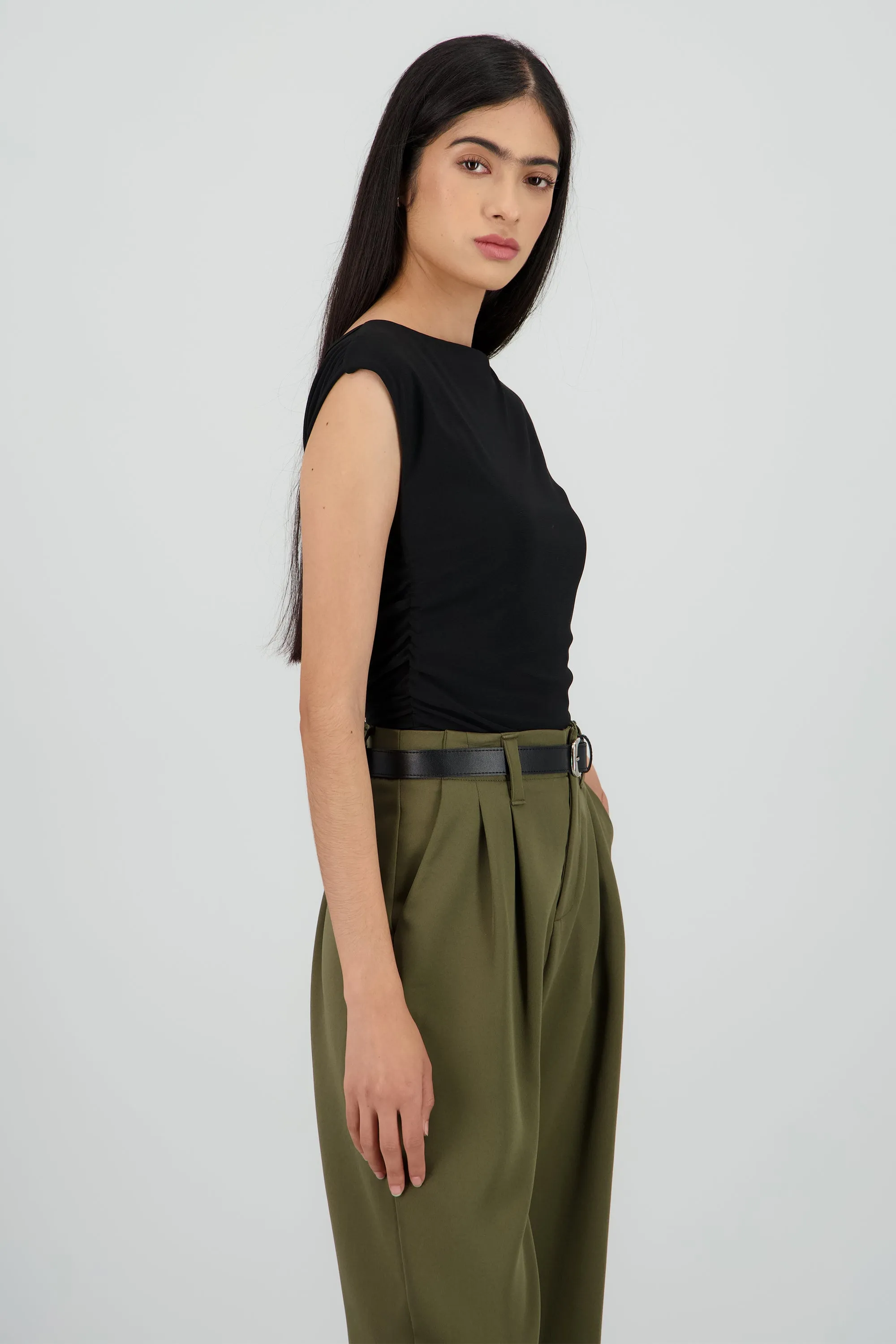 Bodysuit sin manga cuello barco sold by Shasa product image thumbnail 3