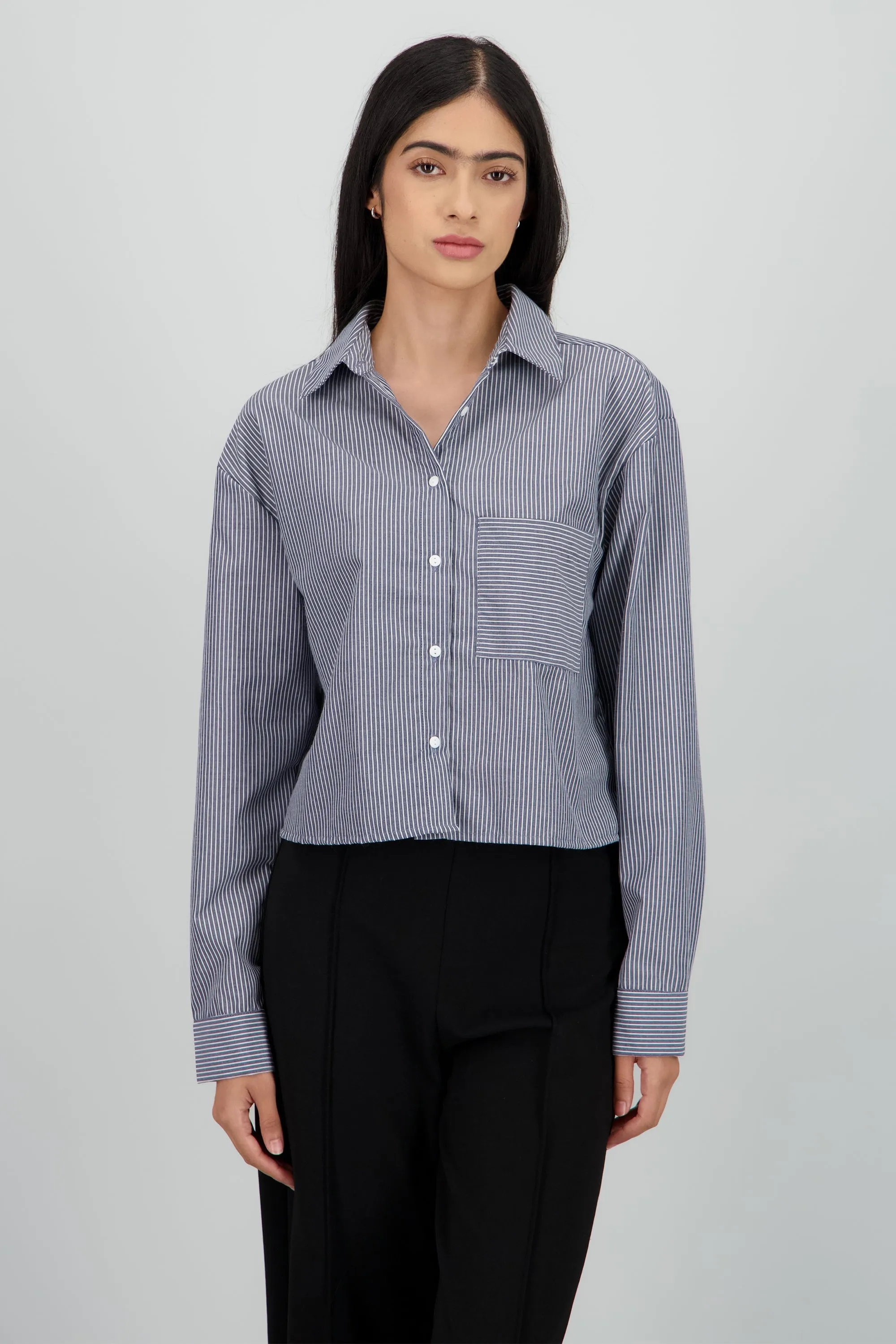 Camisa crop manga larga con rayas sold by Shasa