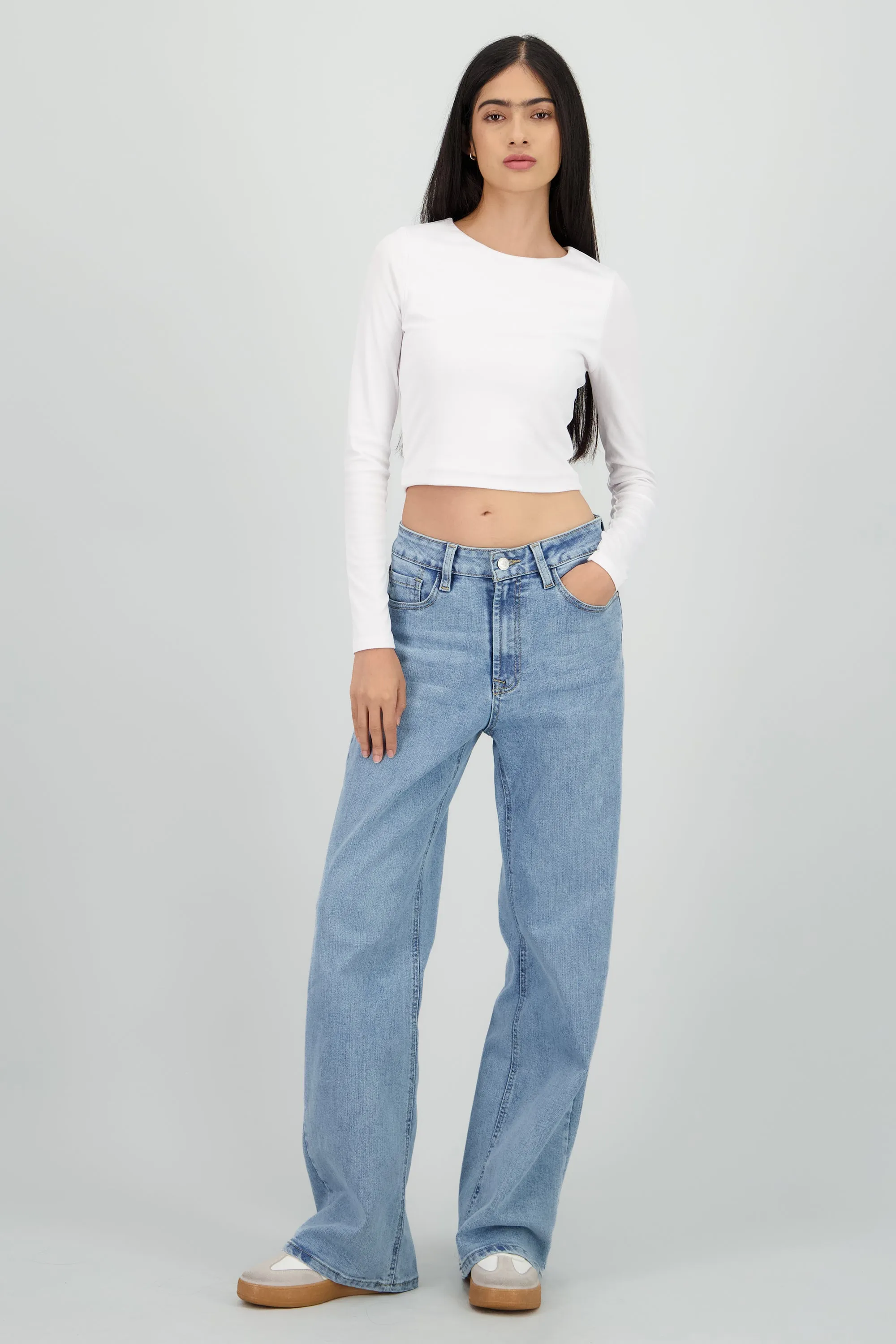 Jeans wide leg ultra confort sold by Shasa