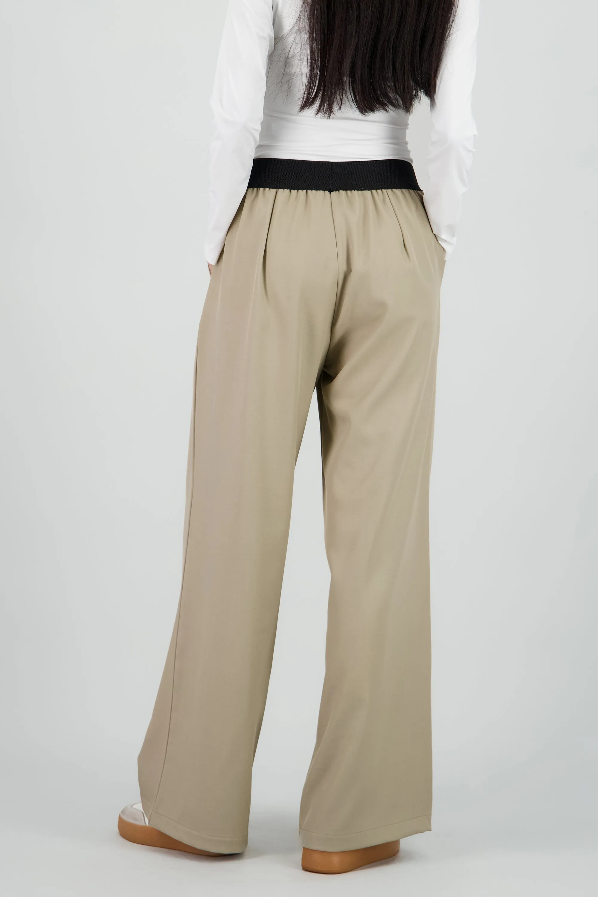 Pantalon amplio det resorte sold by Shasa product image thumbnail 4
