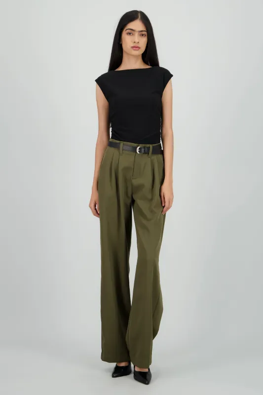 Pantalon amplio pinzas detalle cinturon sold by Shasa