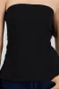 Top strapless con cortes sold by Shasa