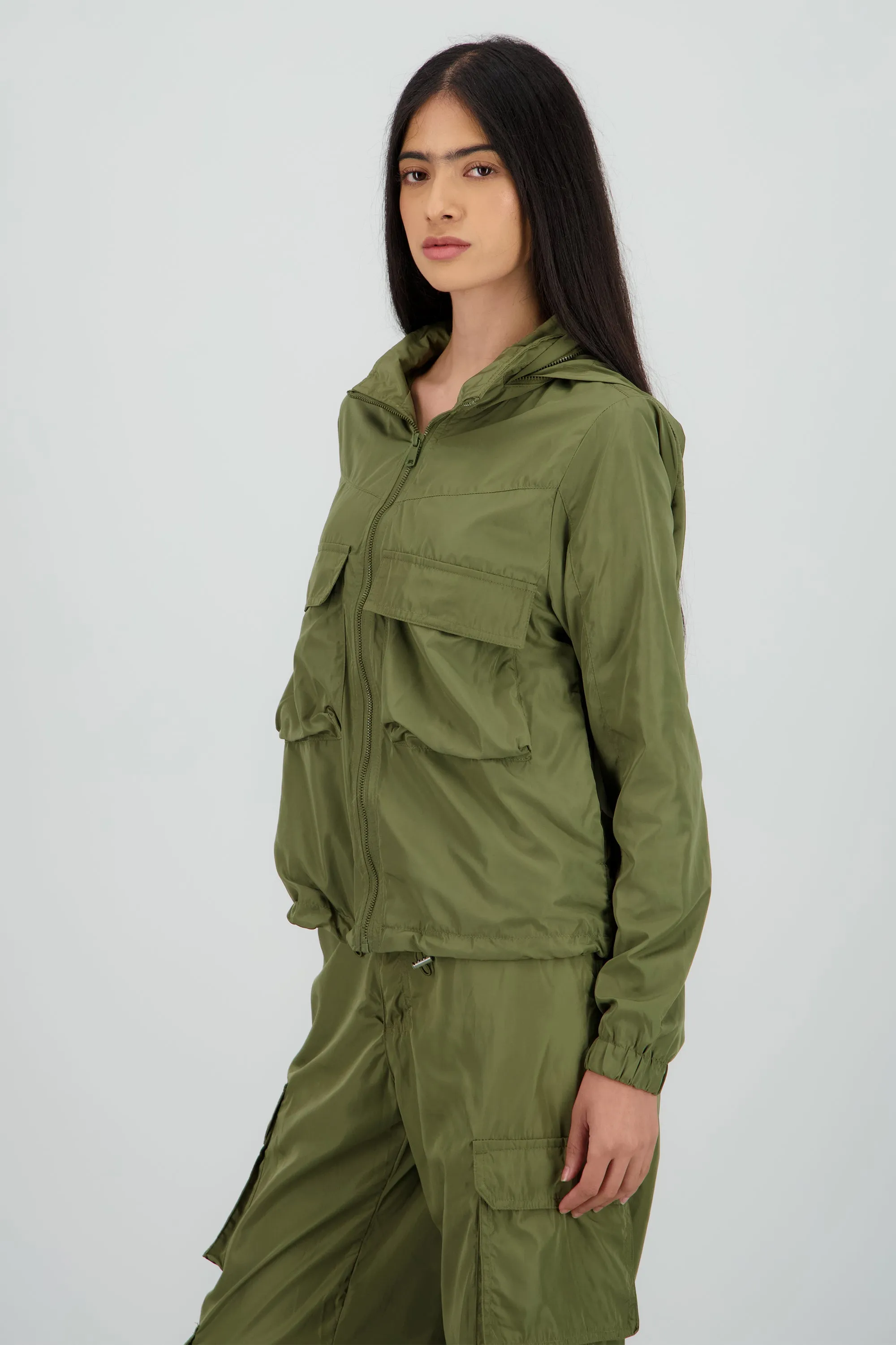 Chamarra ligera detalle bolsas cargo sold by Shasa product image thumbnail 3