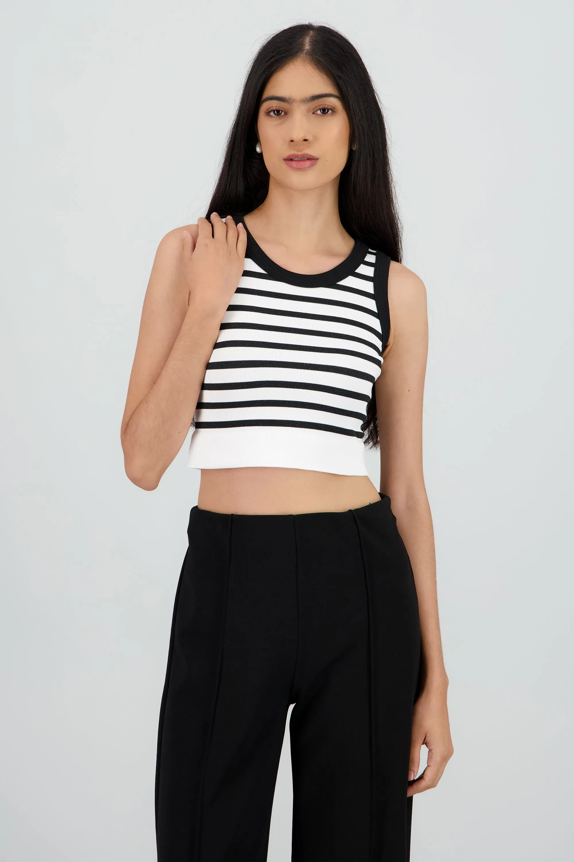 Crop Top De Rayas Sin Manga sold by Shasa product image thumbnail 2