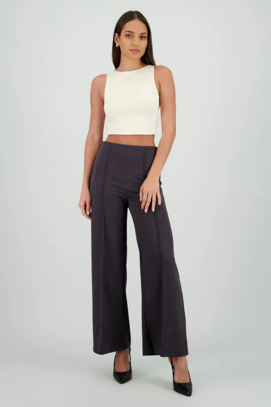 Pantalón Amplio Costura Frontal sold by Shasa