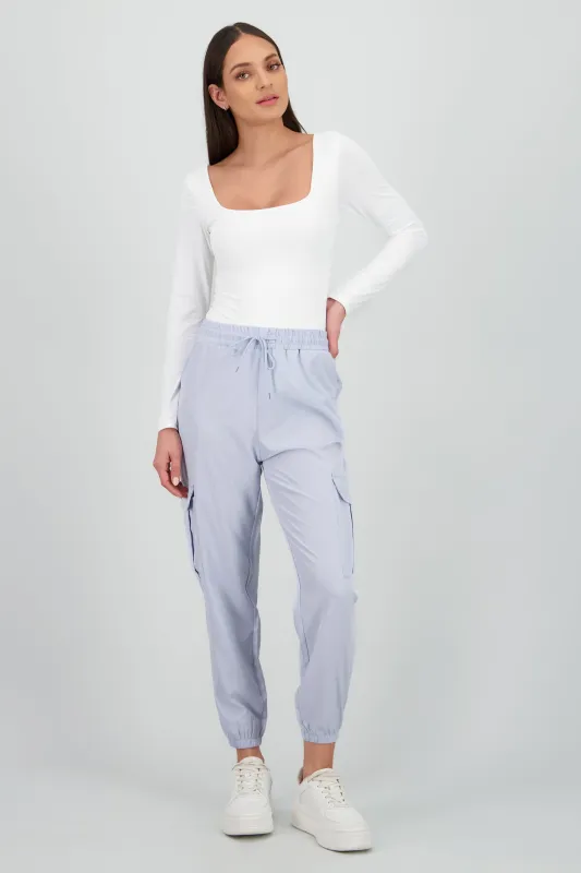 Pantalón Cargo Monocolor Bolsas sold by Shasa