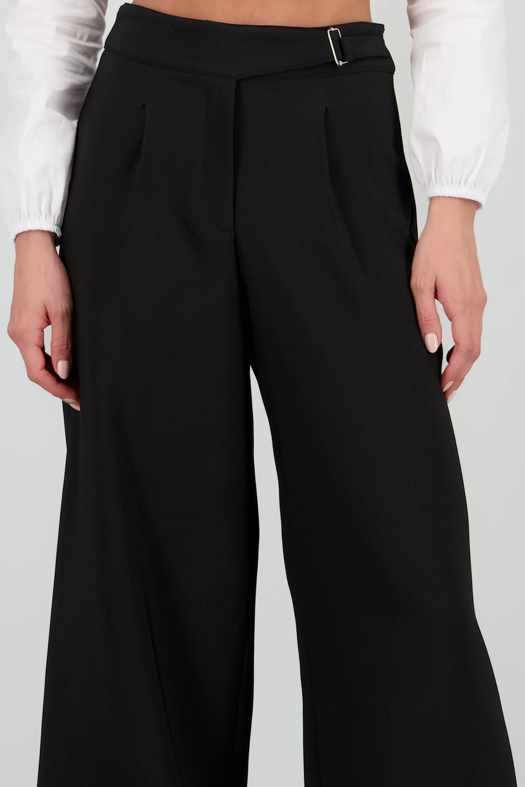 Pantalon amplio det cinturon sold by Shasa product image thumbnail 5