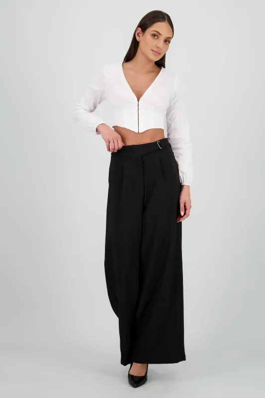 Pantalon amplio det cinturon sold by Shasa