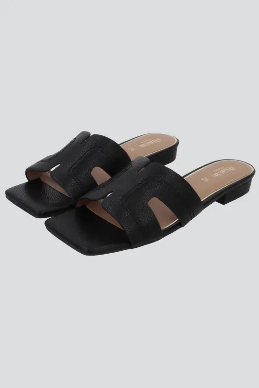 Sandalia greca costuras sold by Shasa