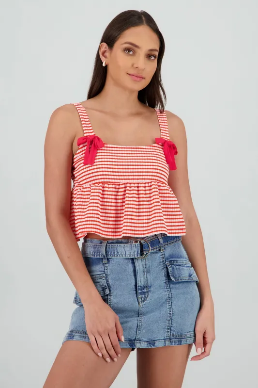Top con olan tirantes detalle moños sold by Shasa