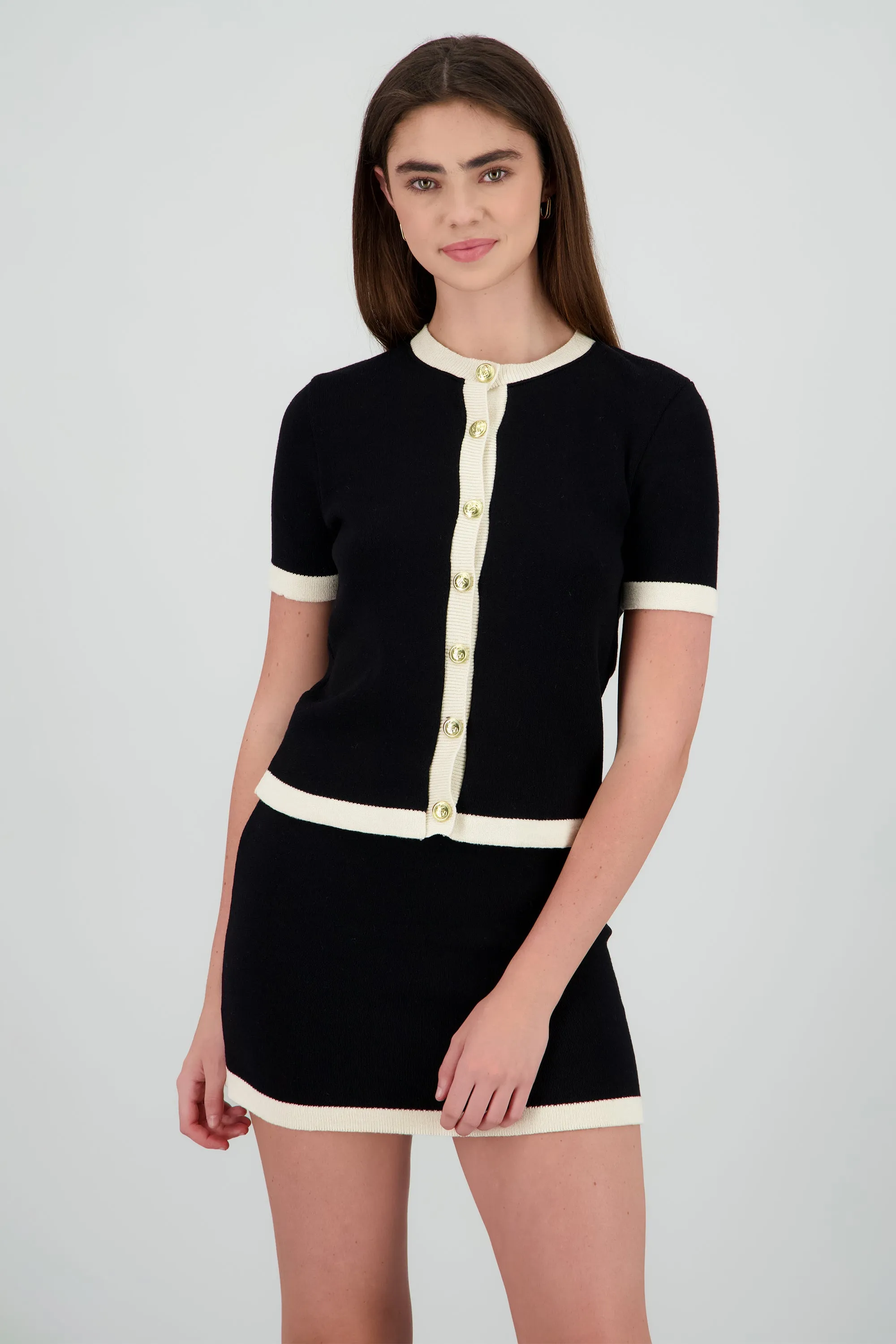 Knit cardigan detalle botones contraste sold by Shasa product image thumbnail 2