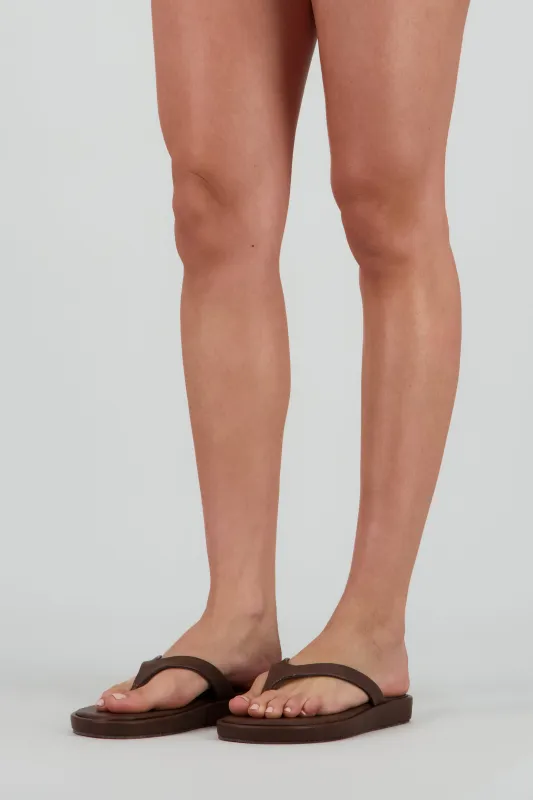 Sandalia pata de gallo clasica sold by Shasa