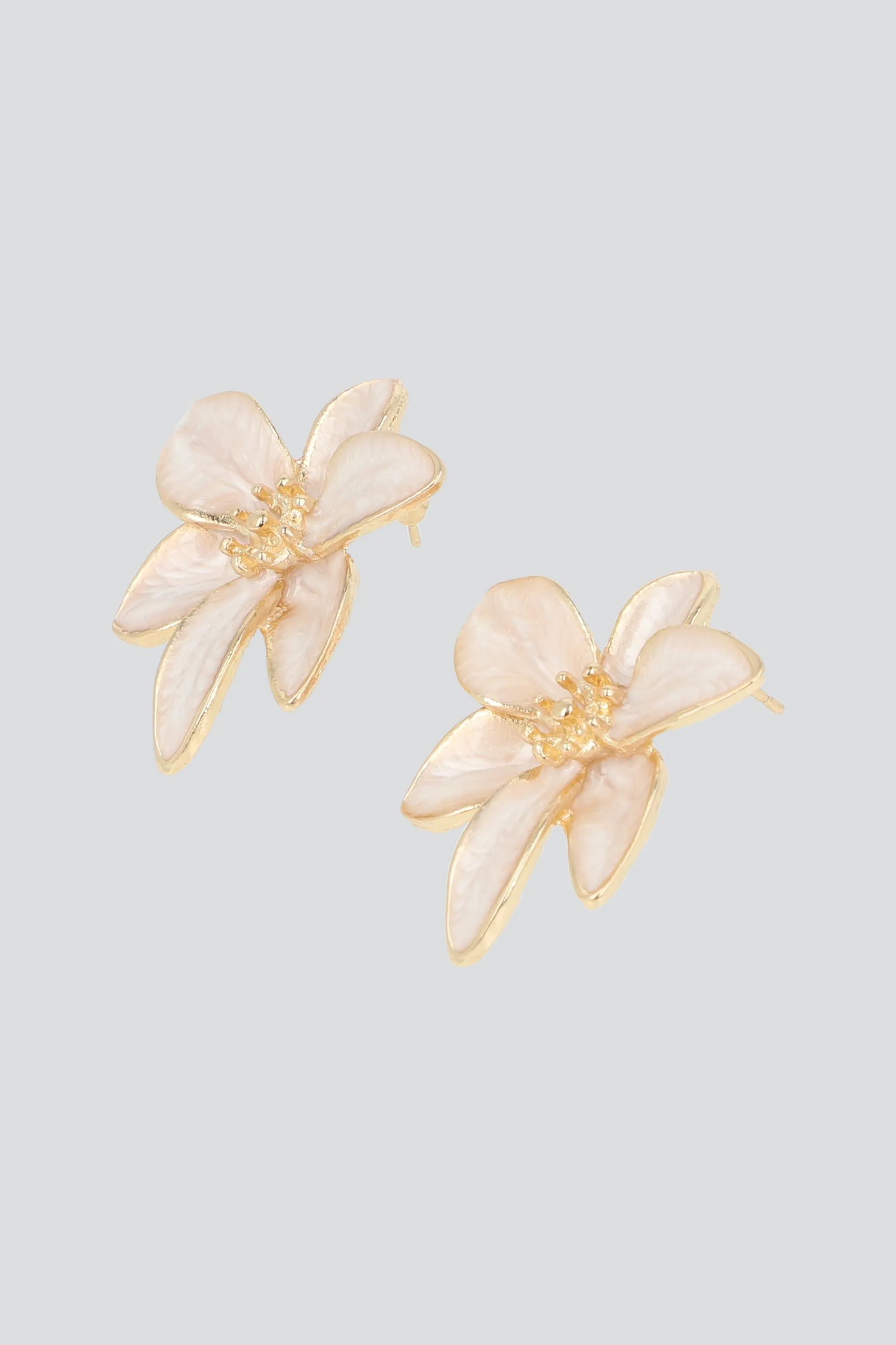 Aretes flor metal sold by Shasa product image thumbnail 2