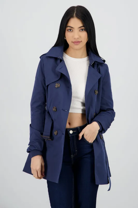Gabardina ajustada capucha sold by Shasa