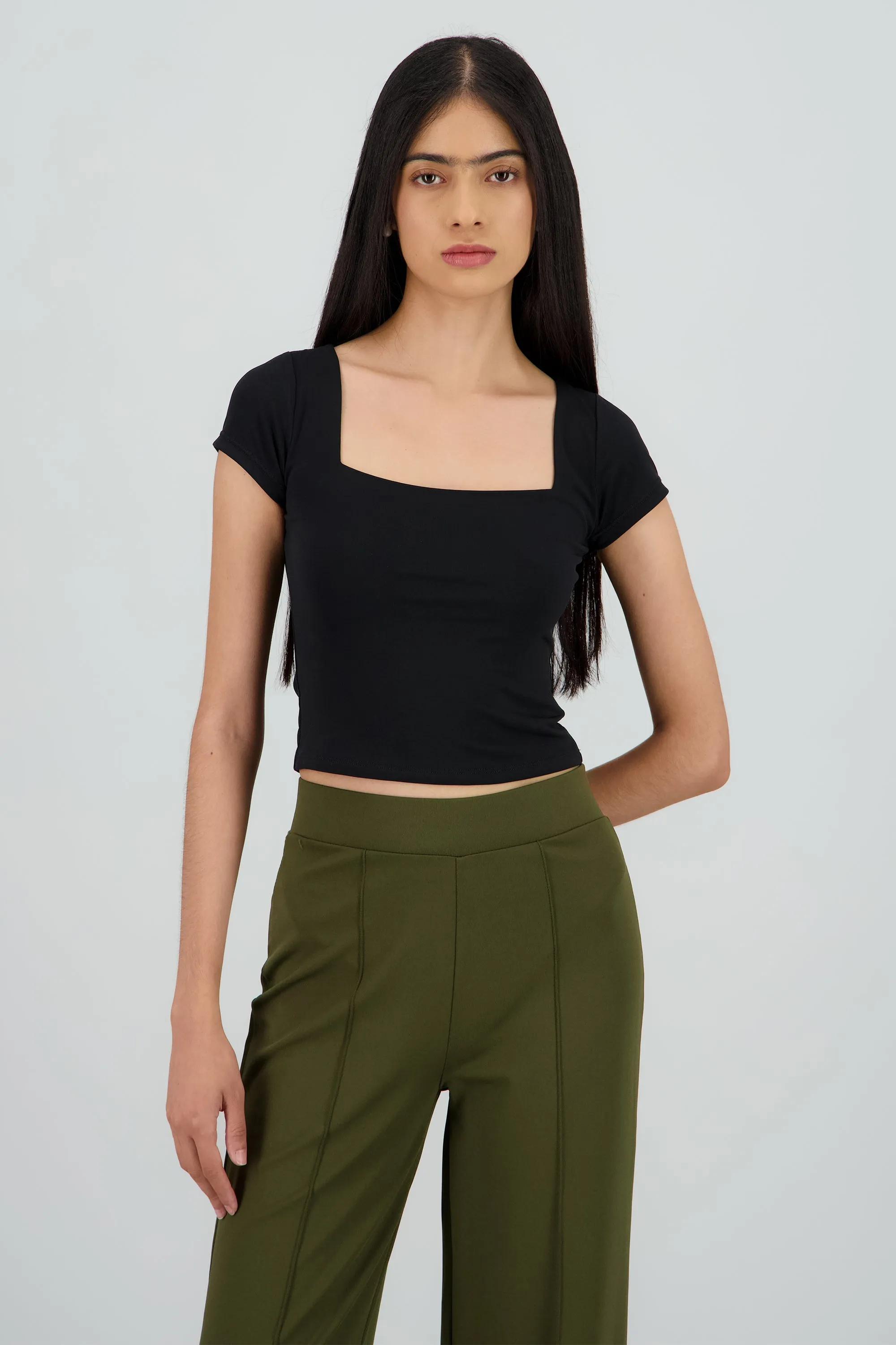 Top manga corta escote cuadrado sold by Shasa