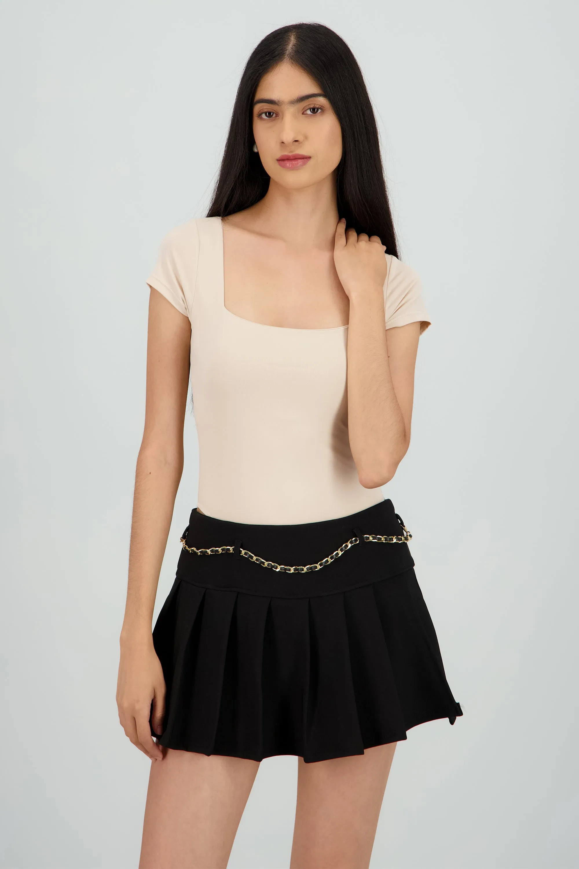 Body manga corta escote cuadrado sold by Shasa