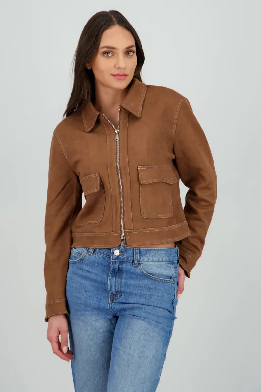 Chamarra de suede con bolsas liso sold by Shasa