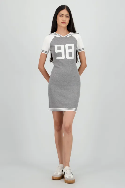 Vestido tejido contraste con gorro sold by Shasa