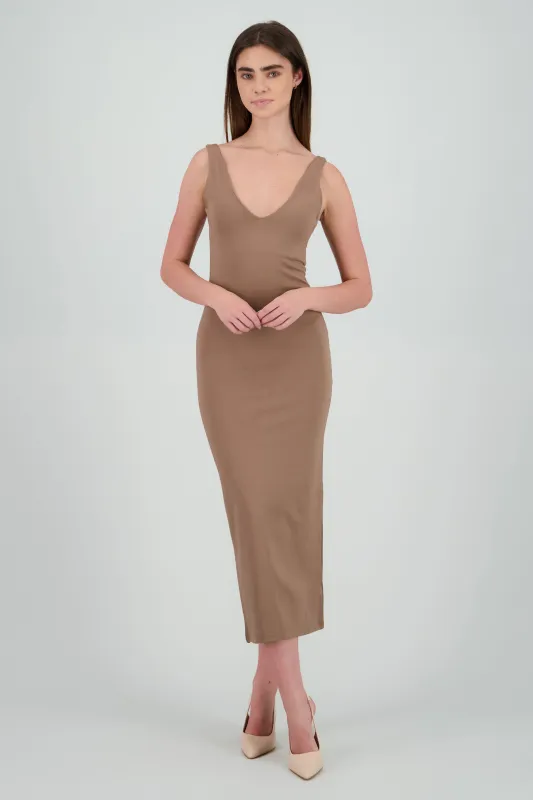 Vestido maxi bodycon con escote V sold by Shasa