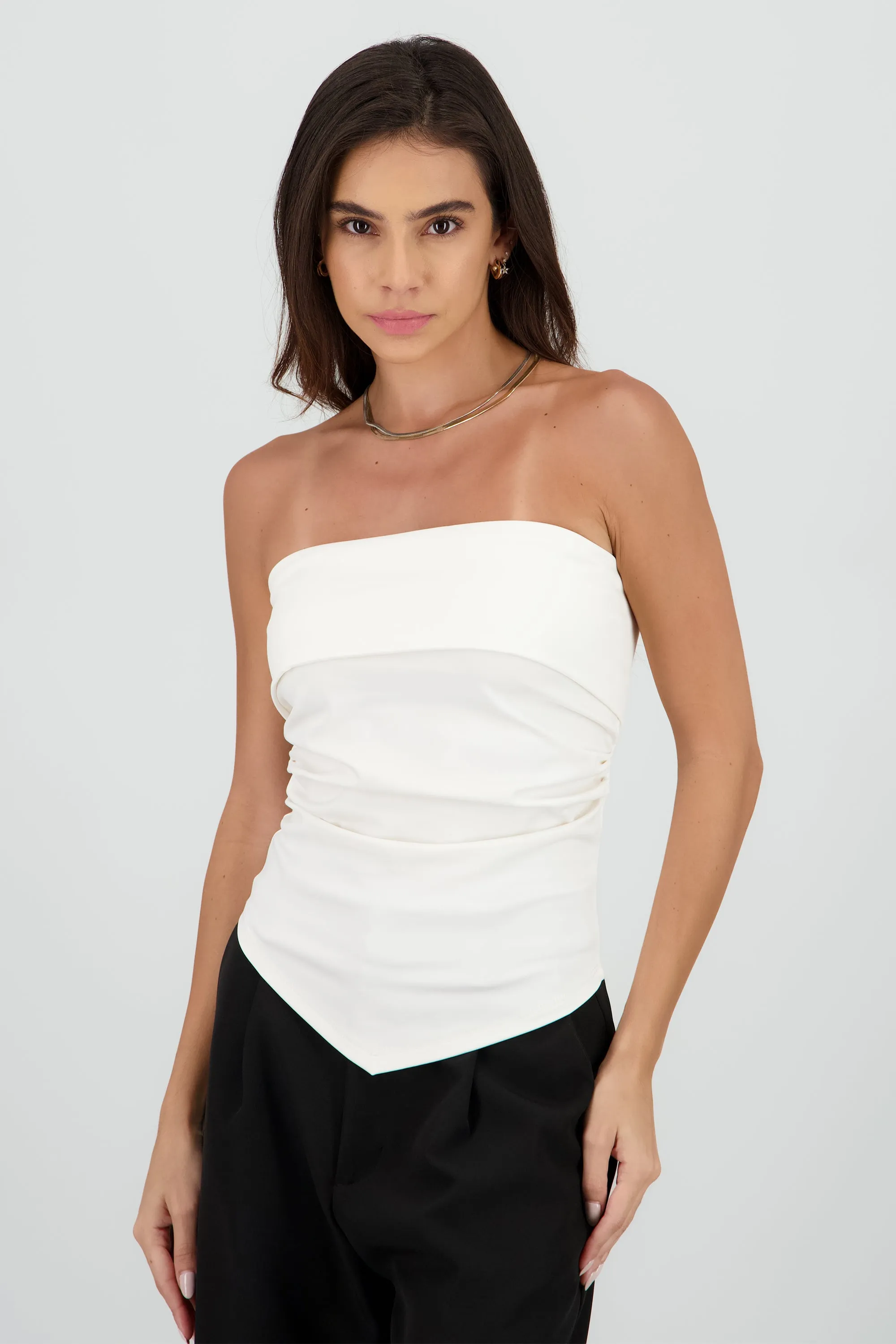 Top tubo dobles en pico sold by Shasa