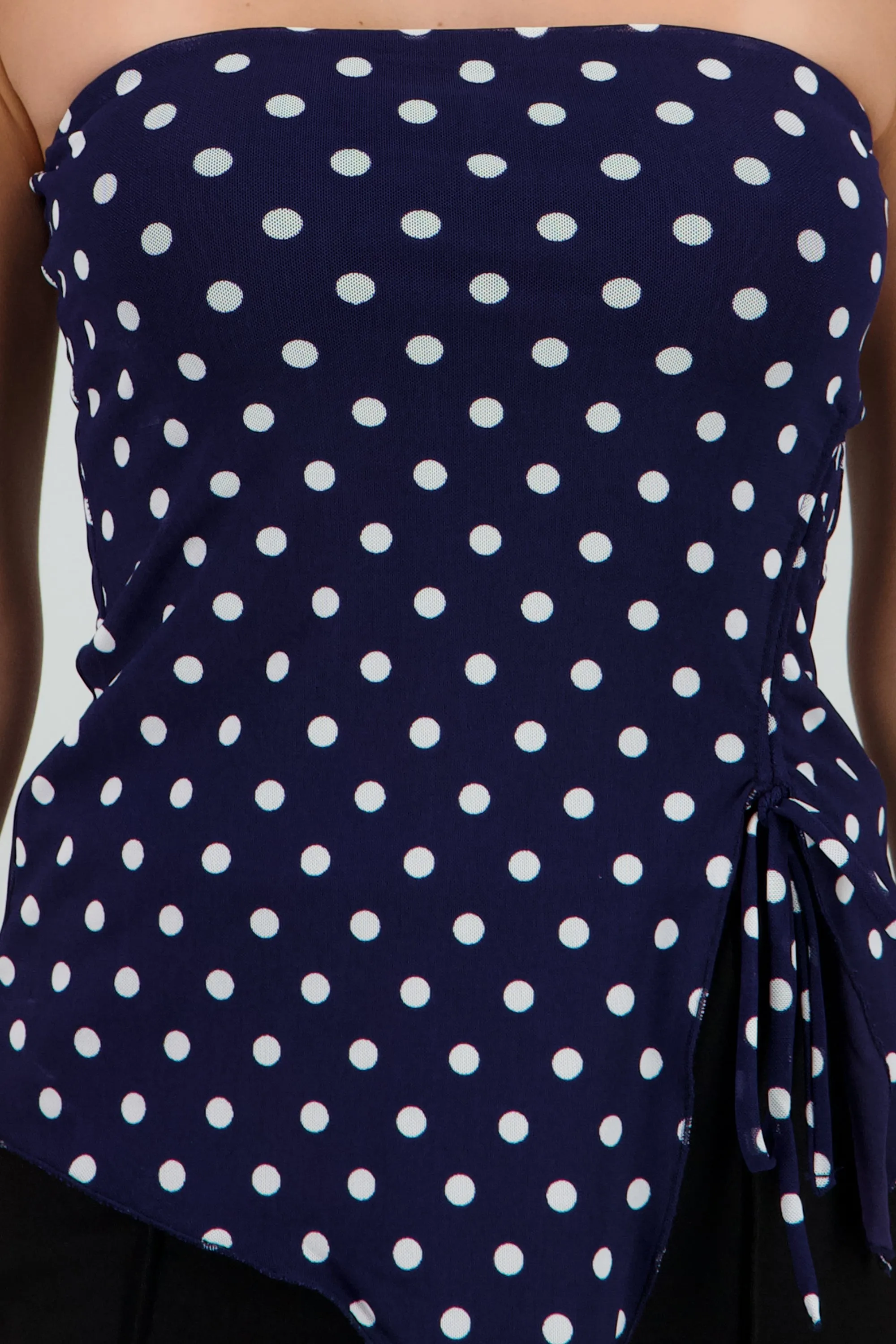 Top asimetrico puntos sold by Shasa product image thumbnail 5