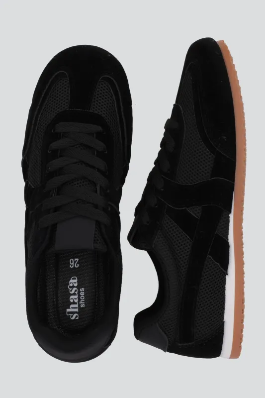 Tenis estilo retro contrastes sold by Shasa