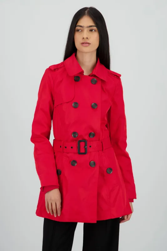Gabardina lisa detalle cinturon sold by Shasa