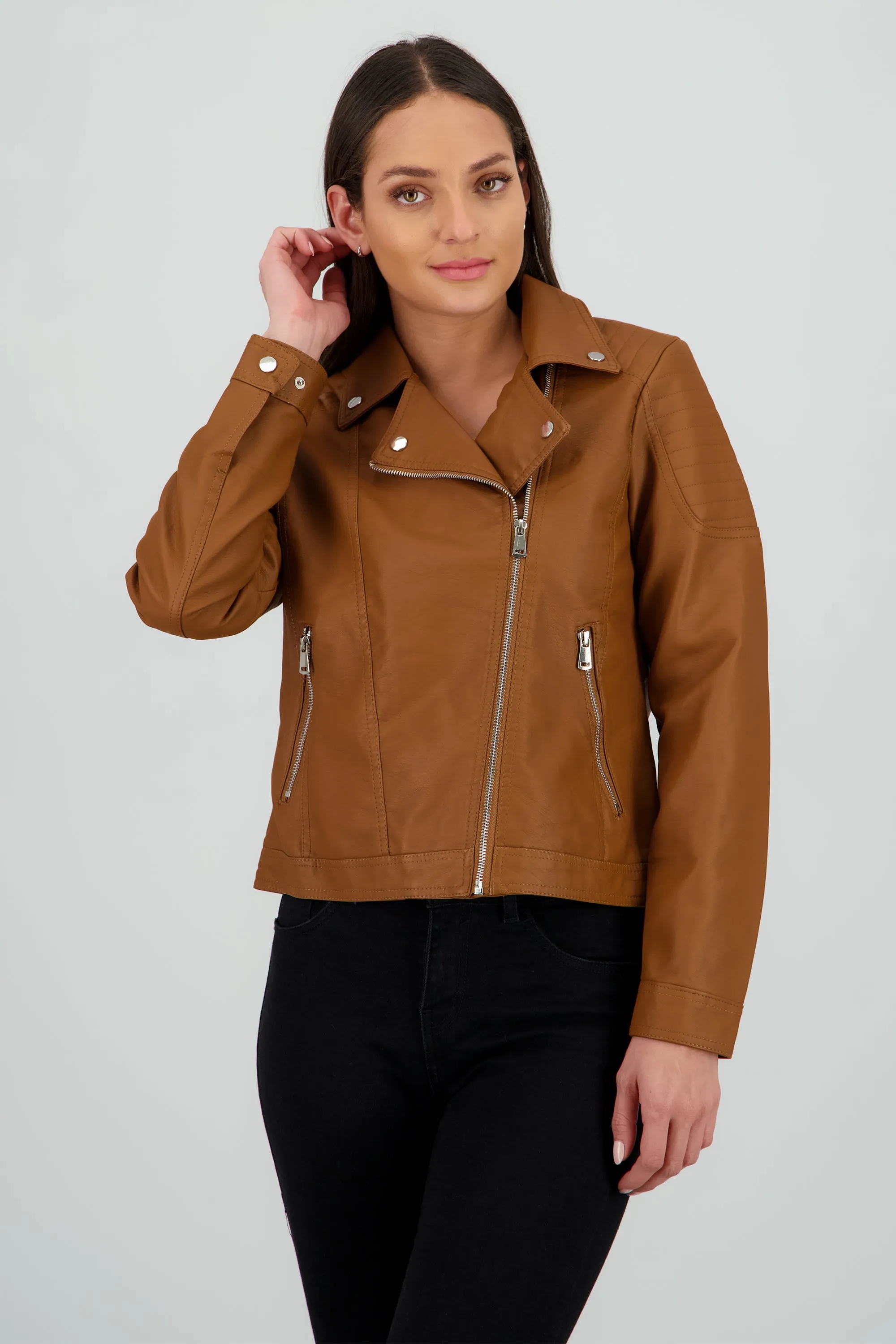 Chamarra pu biker cruzada sold by Shasa