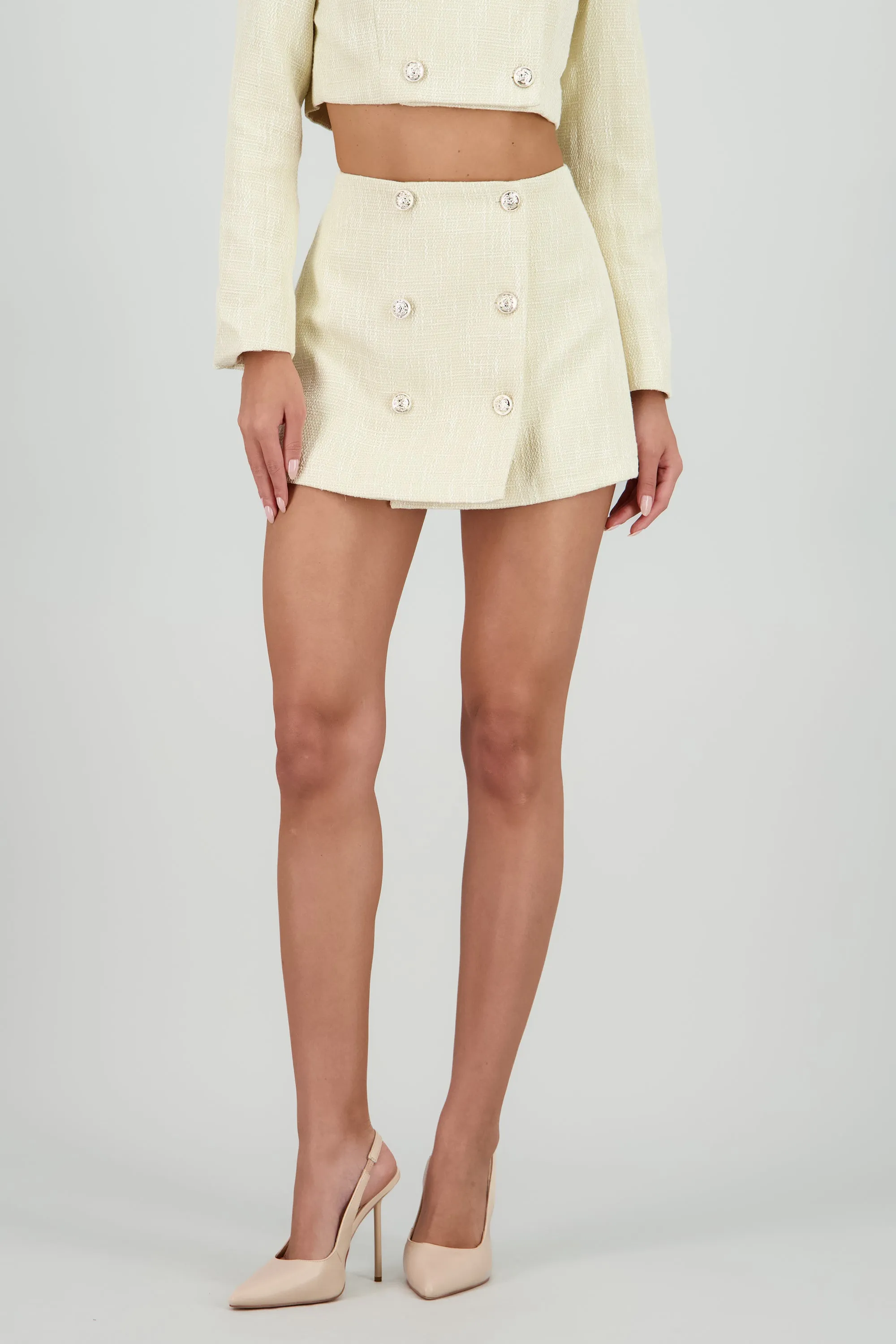 Mini falda tweed detalle botones sold by Shasa product image thumbnail 2