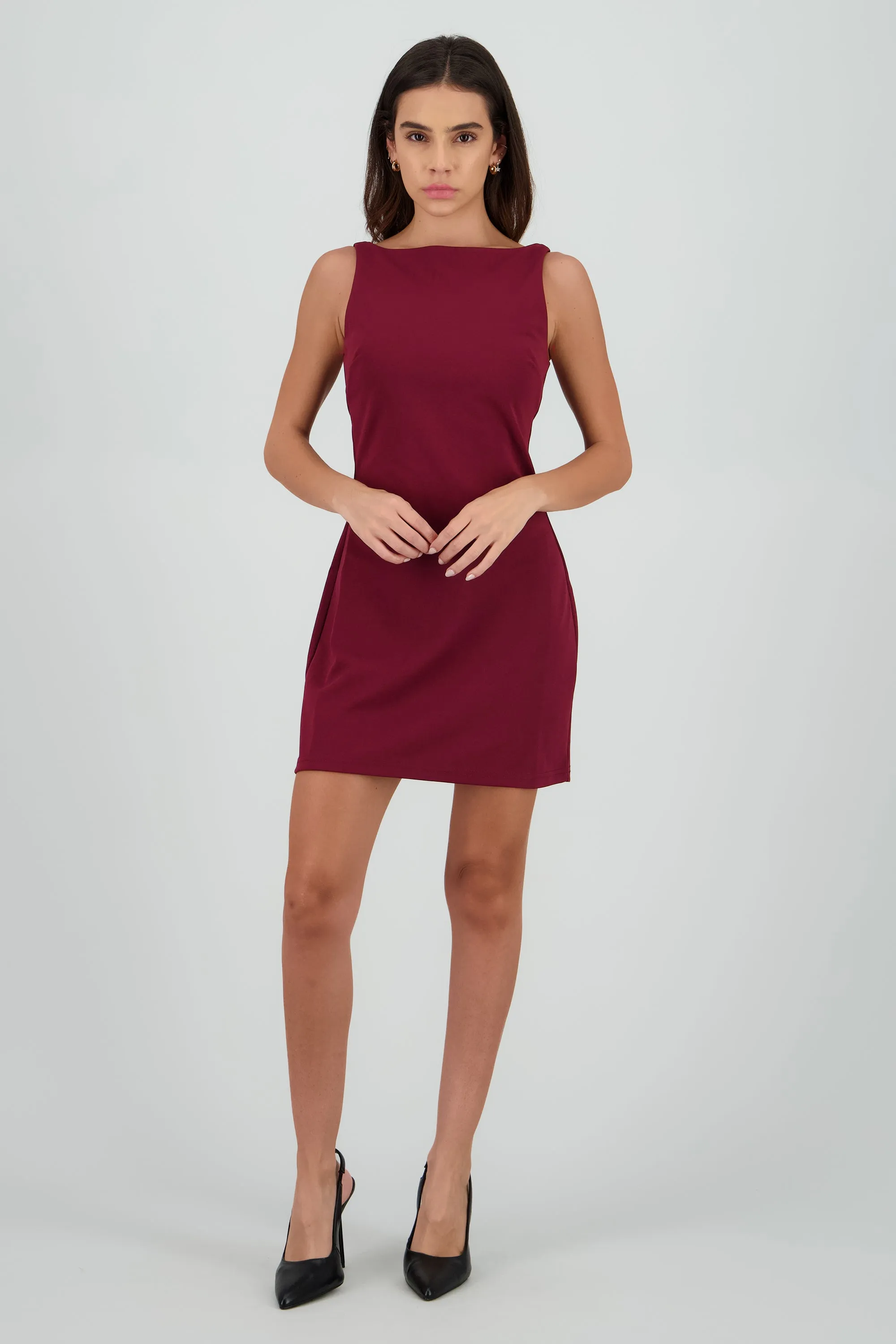 Vestido liso halter sold by Shasa product image thumbnail 2