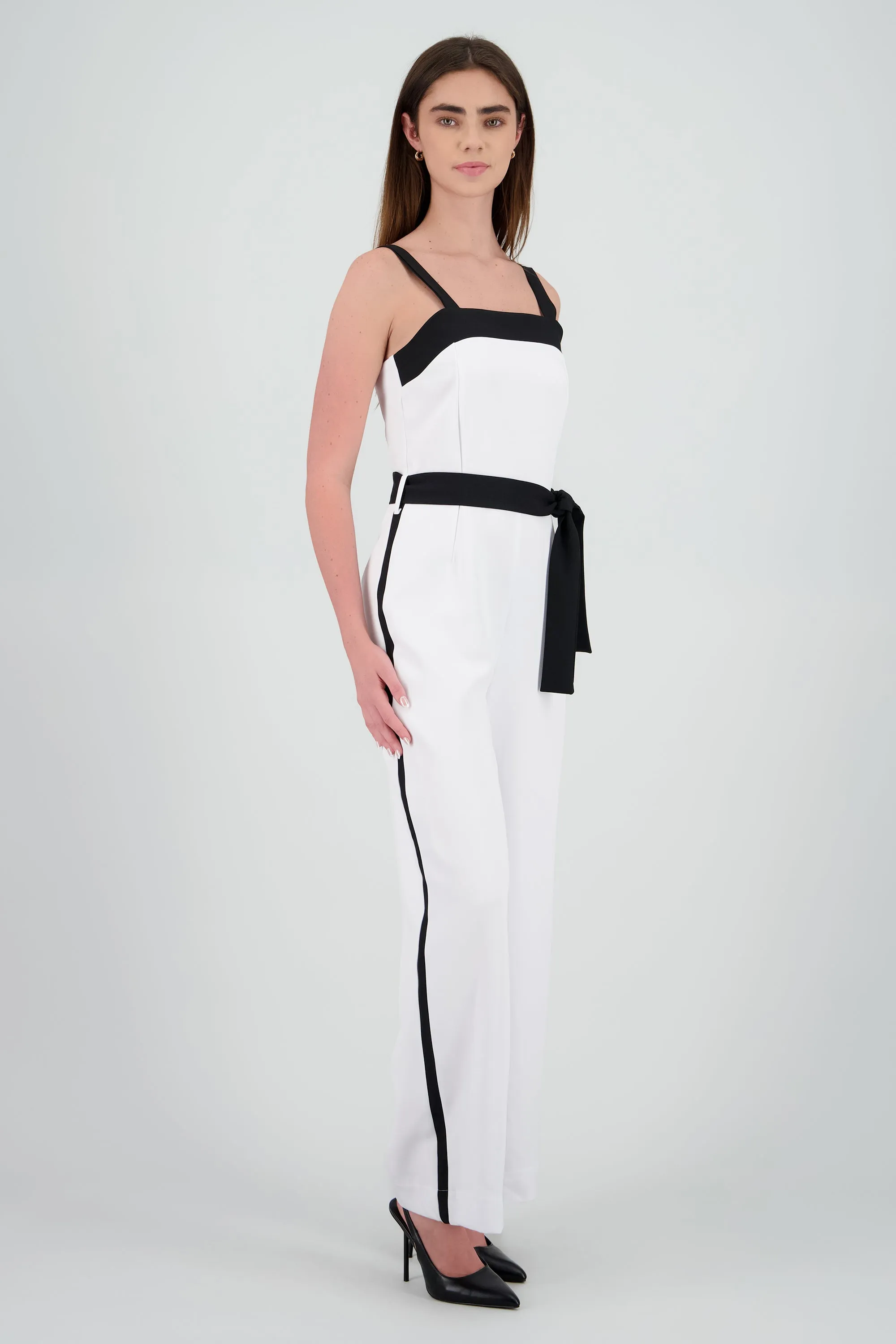 Jumpsuit escote cuadrado contraste sold by Shasa product image thumbnail 3