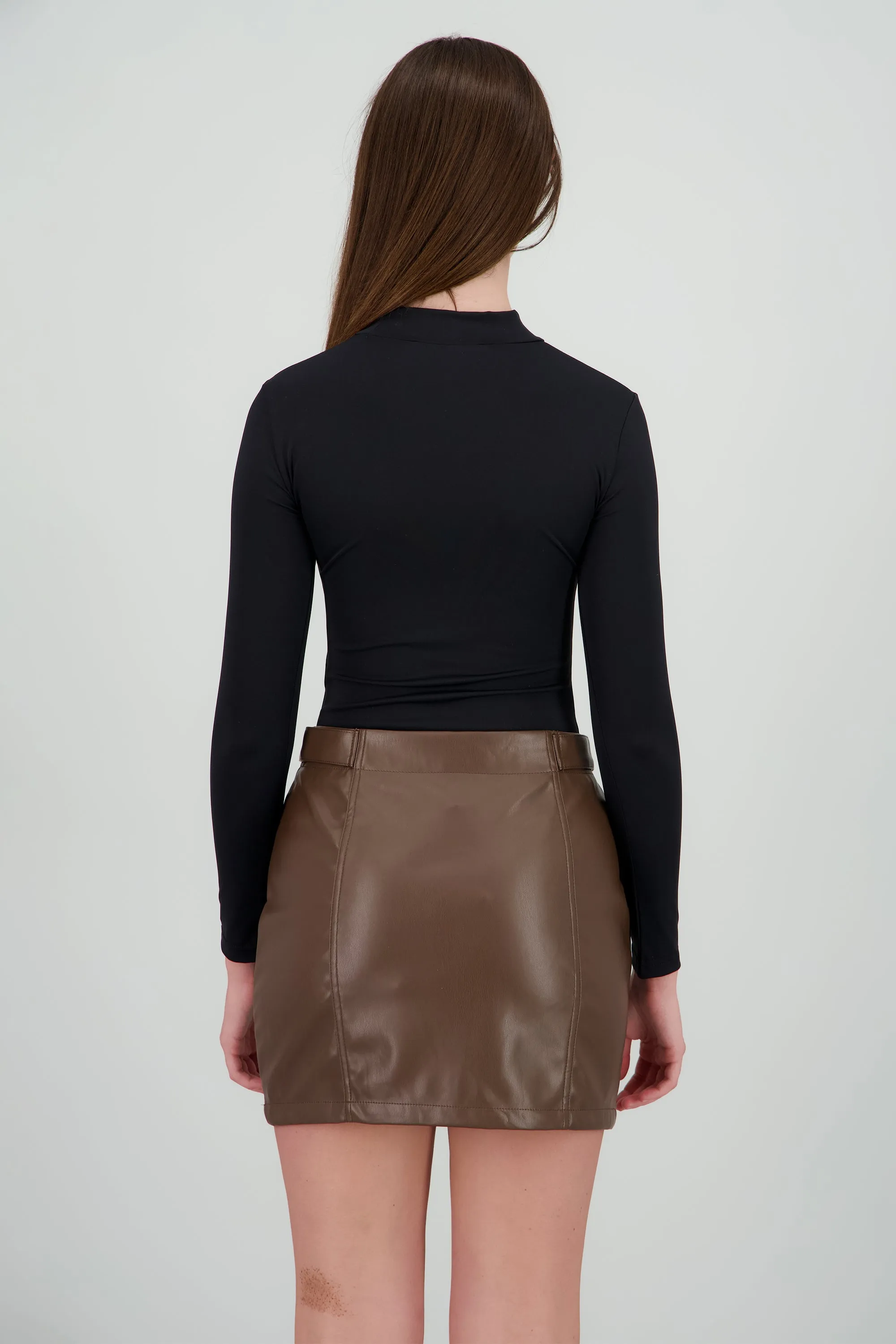 Bodysuit liso manga larga cuello alto sold by Shasa product image thumbnail 4