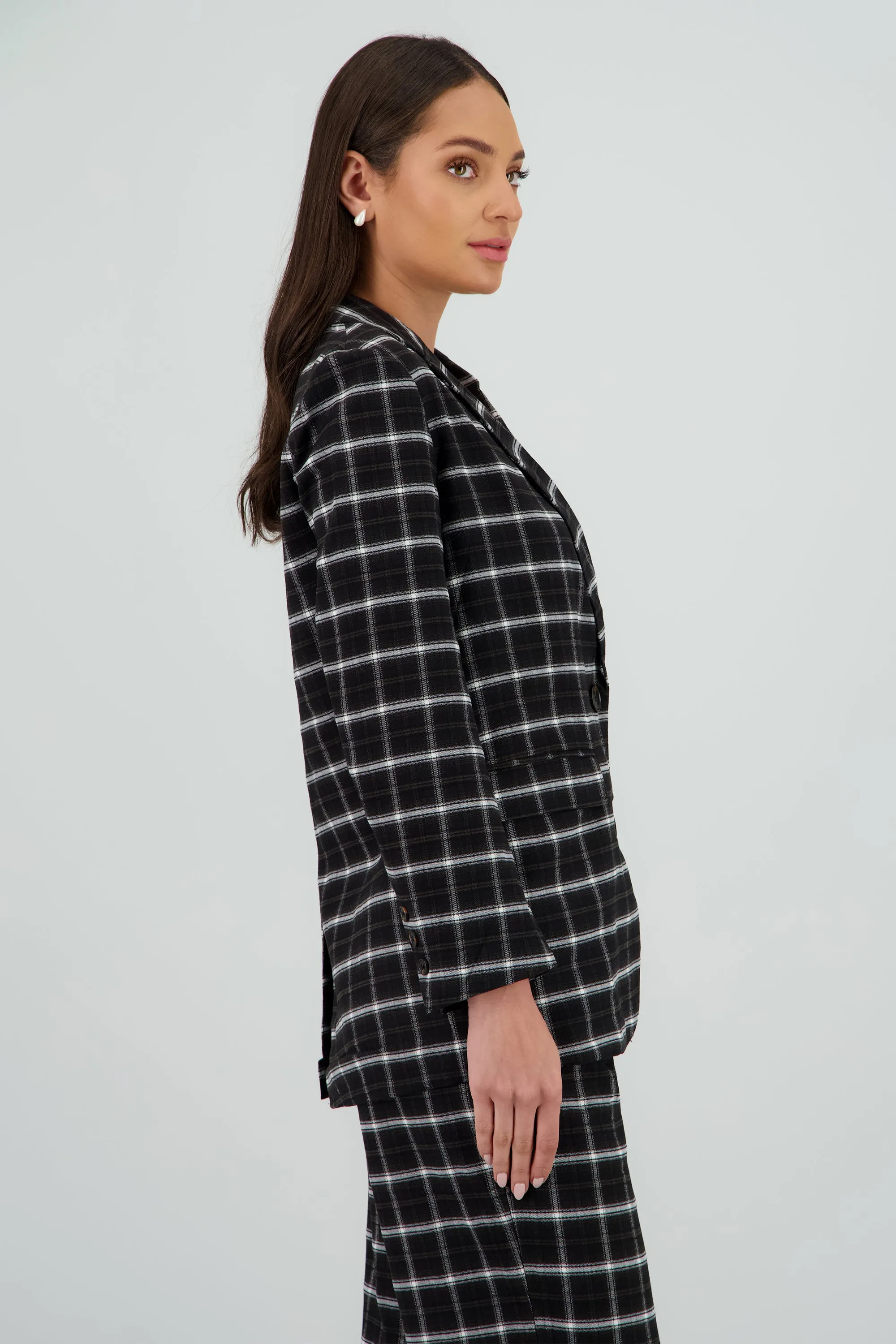 Saco oversized cuadros sold by Shasa product image thumbnail 3