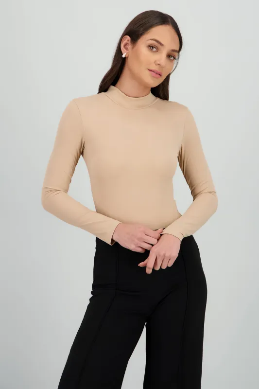 Bodysuit liso manga larga cuello alto sold by Shasa