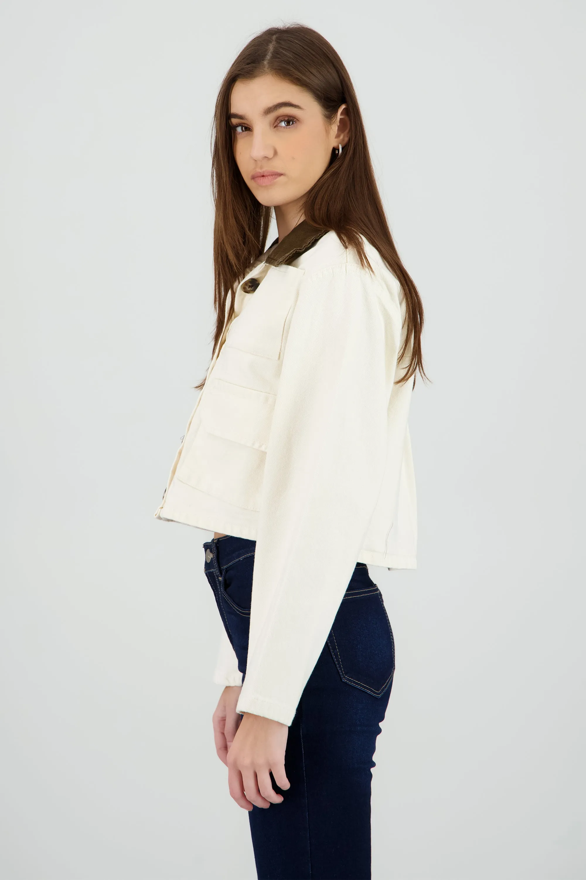 Chamarra corta con cuello en contraste sold by Shasa product image thumbnail 3