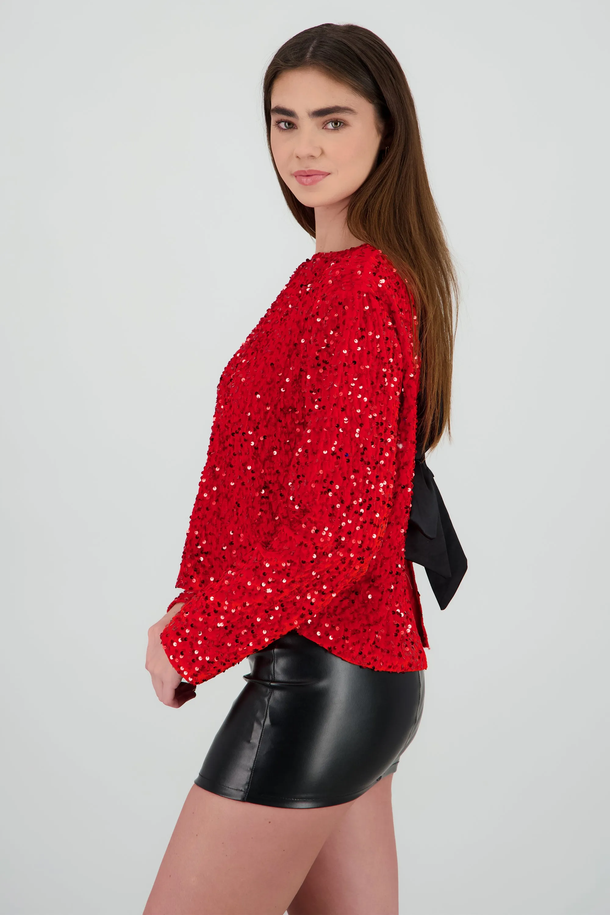 Blusa lentejuelas detalle escote espalda con moño sold by Shasa product image thumbnail 3