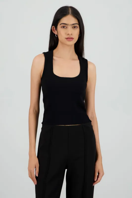 Top escote cuadrado tirante sold by Shasa