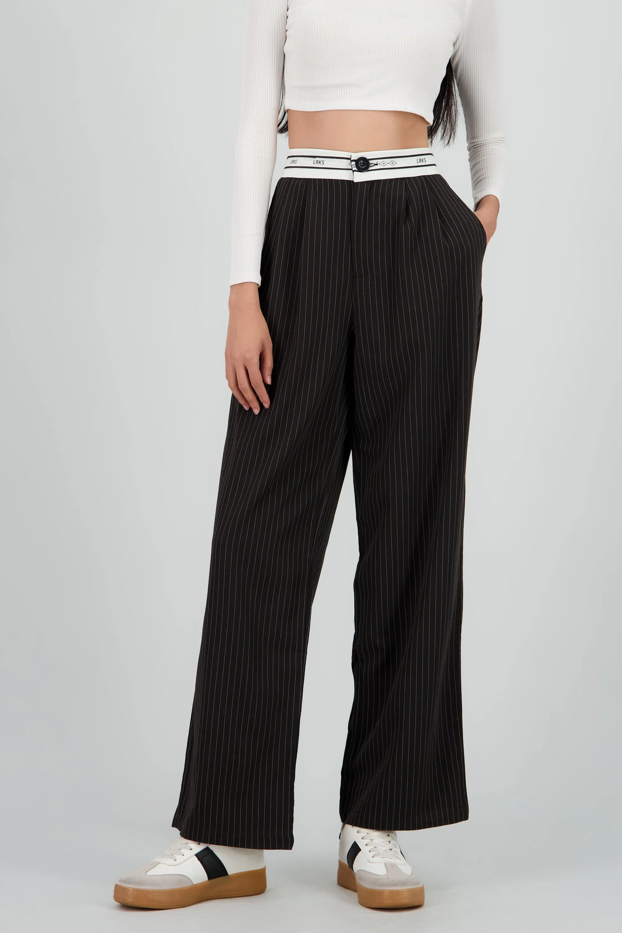 Pantalon amplio detalle pretina sold by Shasa product image thumbnail 2