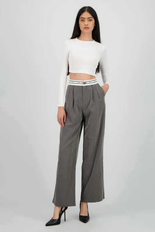 Pantalon amplio detalle pretina sold by Shasa